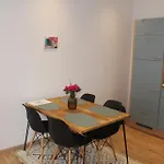 Dimi Living - Mit Kueche & Max 4 Personen